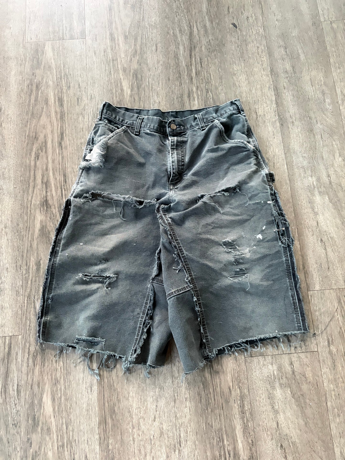 Vintage black washed relaxed carpenter capri